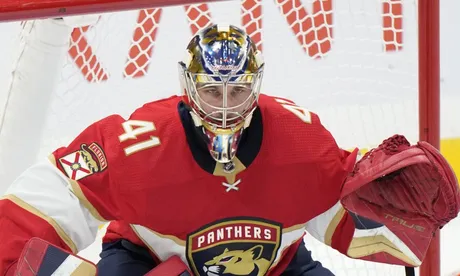 Panthers loan goaltender Spencer Knight to AHL Charlotte - ESPN