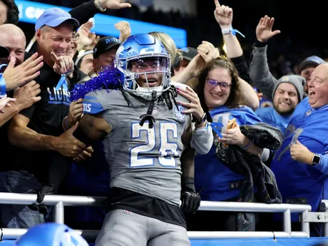 Lions Rookies Jahmyr Gibbs, Sam LaPorta Excite NFL Fans in MNF Win vs.  Raiders, News, Scores, Highlights, Stats, and Rumors