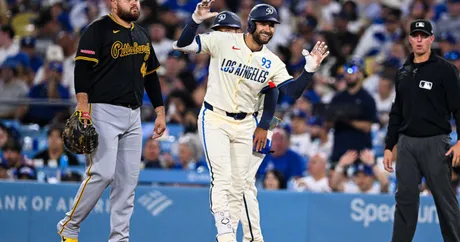 Gavin Lux knocks in 3 as Dodgers get past Paul Skenes and Pirates, 4-1