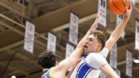 Watch Duke’s Cooper Flagg make an amazing slam dunk